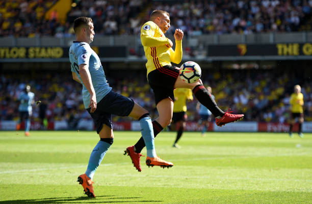 他通过犀利 他通过犀利